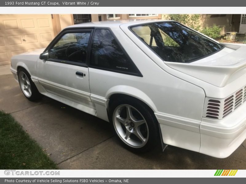 Vibrant White / Grey 1993 Ford Mustang GT Coupe