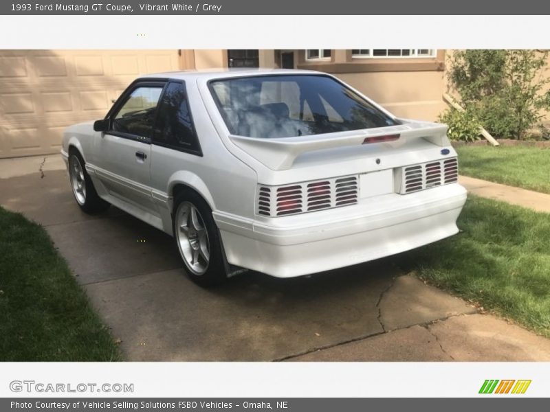 Vibrant White / Grey 1993 Ford Mustang GT Coupe