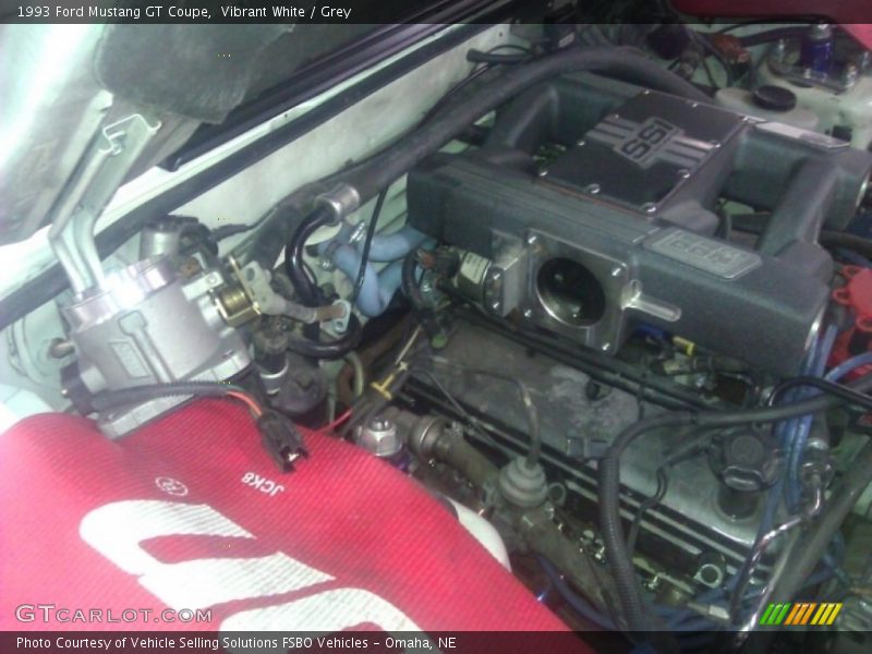 Vibrant White / Grey 1993 Ford Mustang GT Coupe