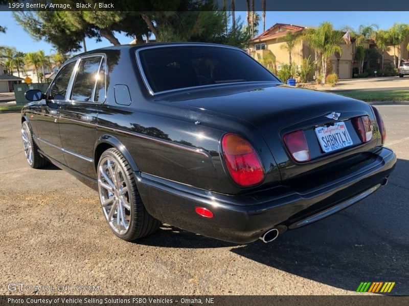 Black / Black 1999 Bentley Arnage