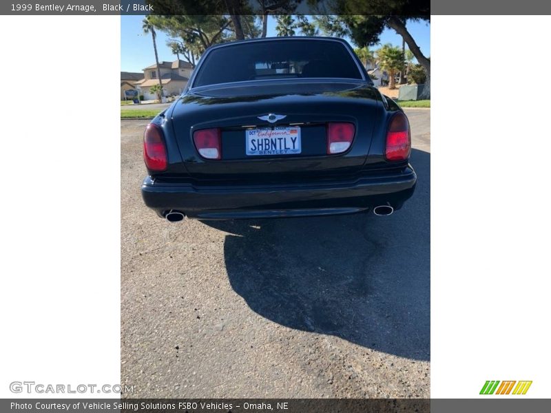 Black / Black 1999 Bentley Arnage