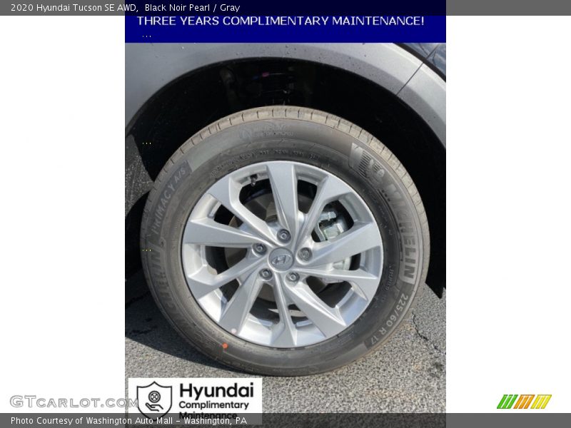 Black Noir Pearl / Gray 2020 Hyundai Tucson SE AWD