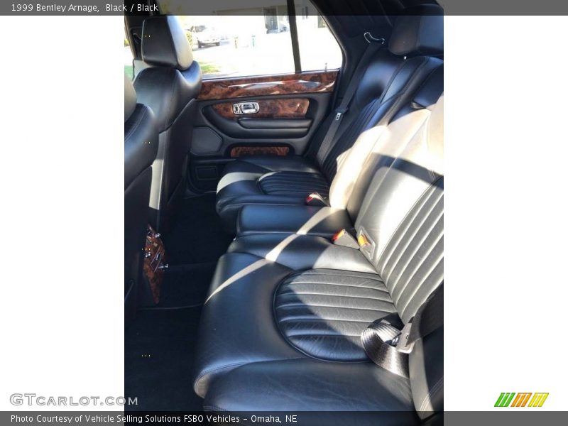 Black / Black 1999 Bentley Arnage