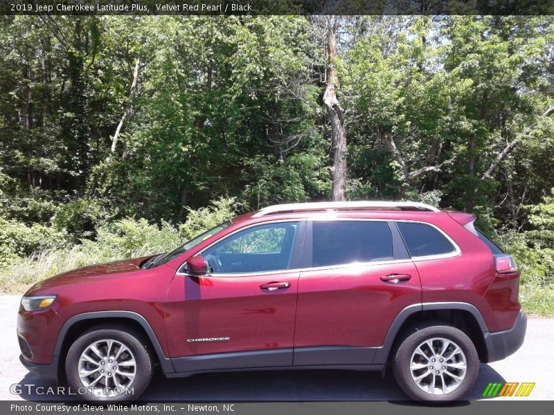 Velvet Red Pearl / Black 2019 Jeep Cherokee Latitude Plus
