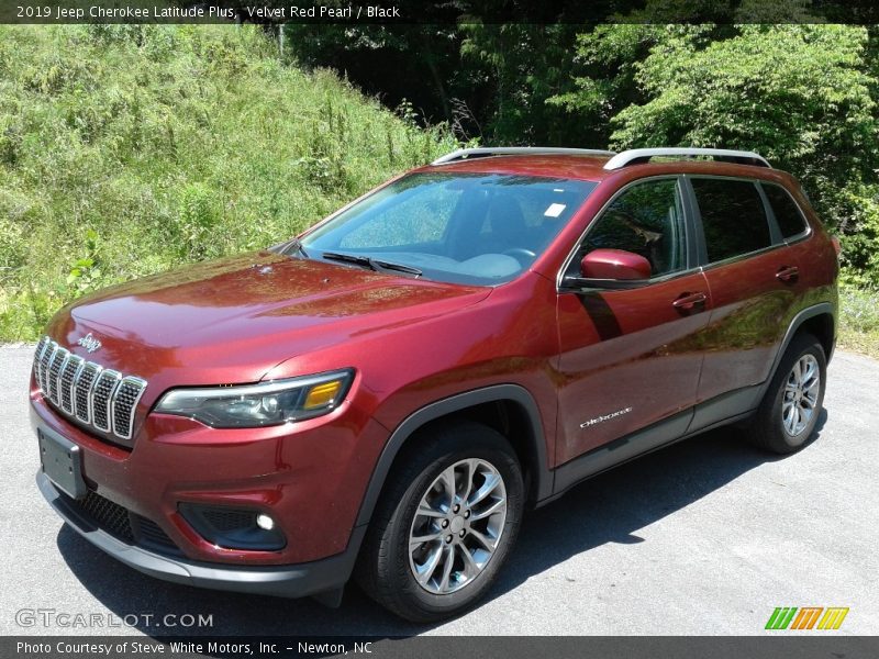 Velvet Red Pearl / Black 2019 Jeep Cherokee Latitude Plus
