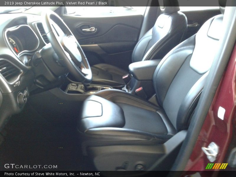Velvet Red Pearl / Black 2019 Jeep Cherokee Latitude Plus