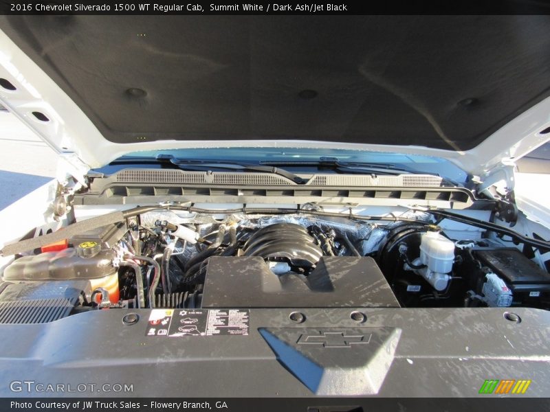 Summit White / Dark Ash/Jet Black 2016 Chevrolet Silverado 1500 WT Regular Cab