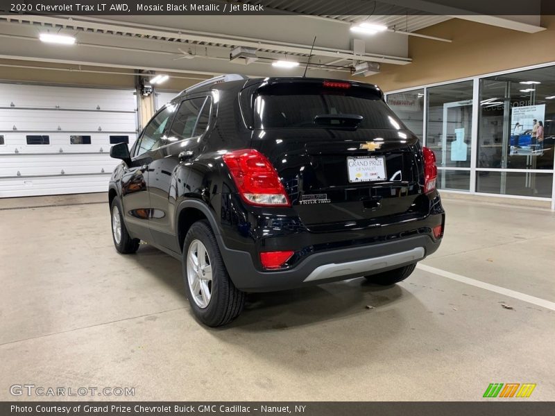 Mosaic Black Metallic / Jet Black 2020 Chevrolet Trax LT AWD