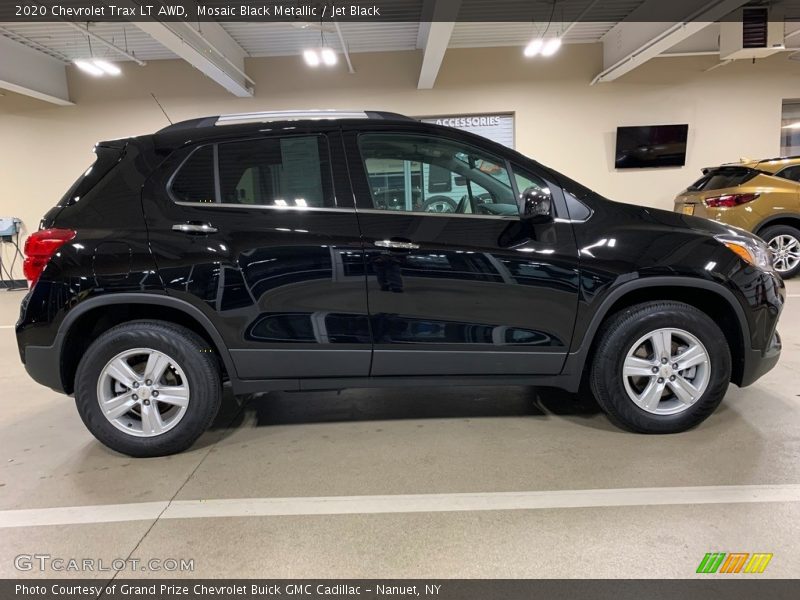 Mosaic Black Metallic / Jet Black 2020 Chevrolet Trax LT AWD
