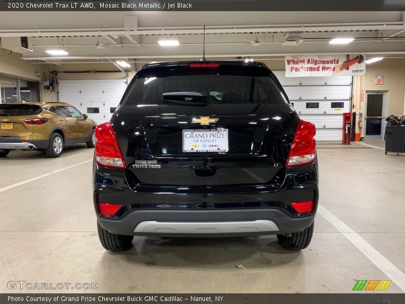 Mosaic Black Metallic / Jet Black 2020 Chevrolet Trax LT AWD