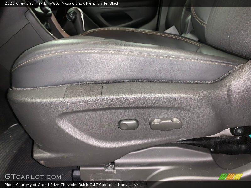 Mosaic Black Metallic / Jet Black 2020 Chevrolet Trax LT AWD