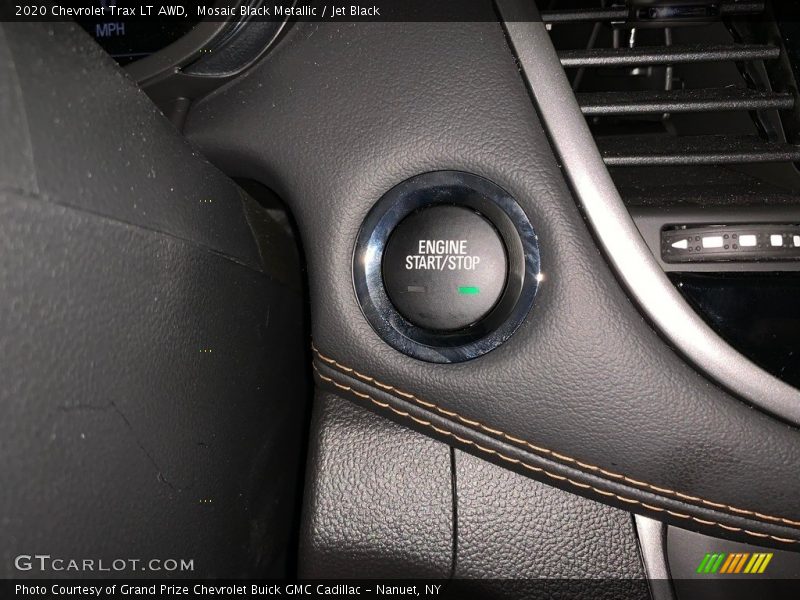 Mosaic Black Metallic / Jet Black 2020 Chevrolet Trax LT AWD
