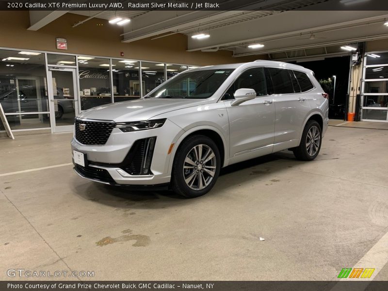 Radiant Silver Metallic / Jet Black 2020 Cadillac XT6 Premium Luxury AWD