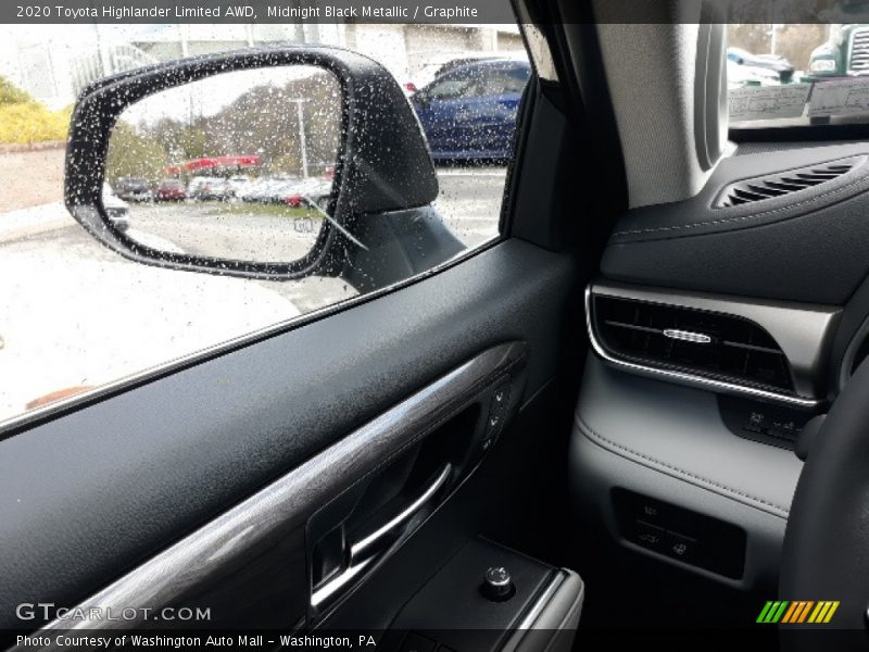 Midnight Black Metallic / Graphite 2020 Toyota Highlander Limited AWD