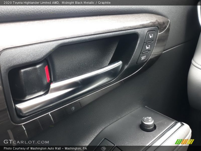 Midnight Black Metallic / Graphite 2020 Toyota Highlander Limited AWD