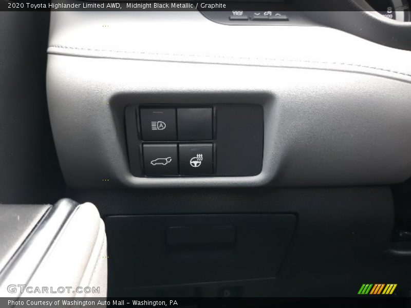 Midnight Black Metallic / Graphite 2020 Toyota Highlander Limited AWD