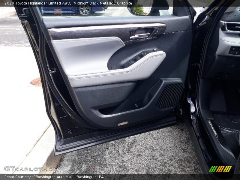 Midnight Black Metallic / Graphite 2020 Toyota Highlander Limited AWD