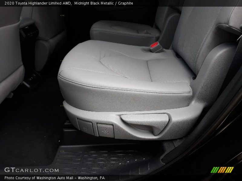 Midnight Black Metallic / Graphite 2020 Toyota Highlander Limited AWD