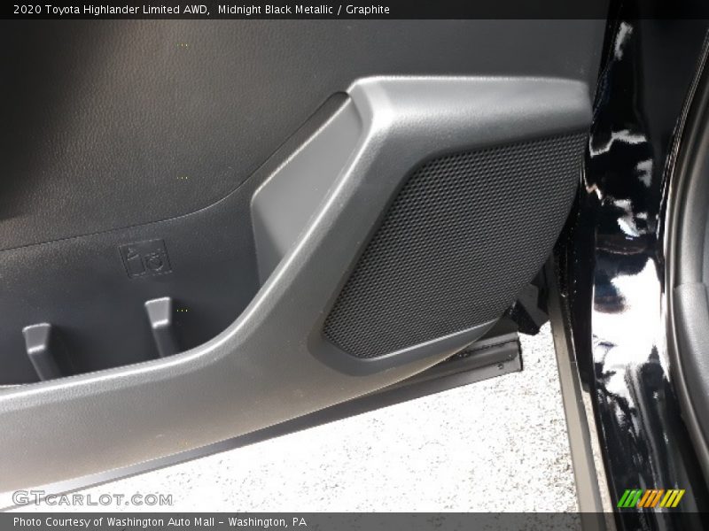 Midnight Black Metallic / Graphite 2020 Toyota Highlander Limited AWD