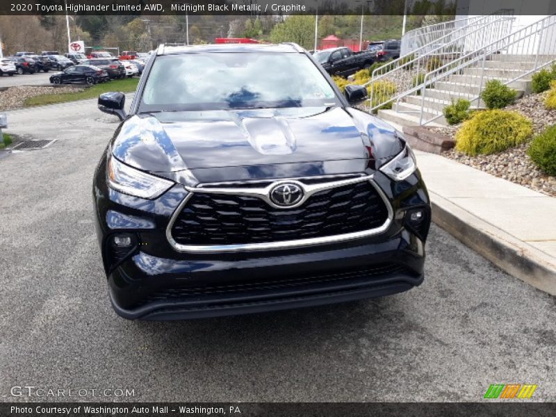 Midnight Black Metallic / Graphite 2020 Toyota Highlander Limited AWD