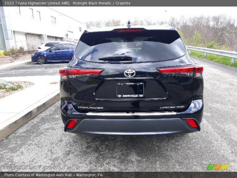 Midnight Black Metallic / Graphite 2020 Toyota Highlander Limited AWD