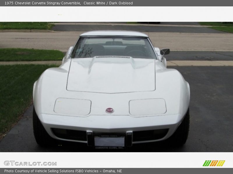 Classic White / Dark Oxblood 1975 Chevrolet Corvette Stingray Convertible