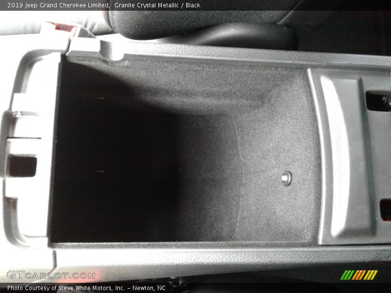 Granite Crystal Metallic / Black 2019 Jeep Grand Cherokee Limited