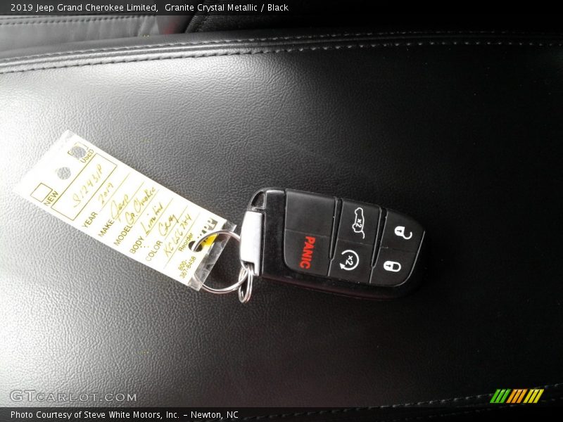 Keys of 2019 Grand Cherokee Limited