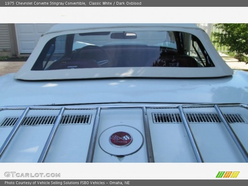 Classic White / Dark Oxblood 1975 Chevrolet Corvette Stingray Convertible