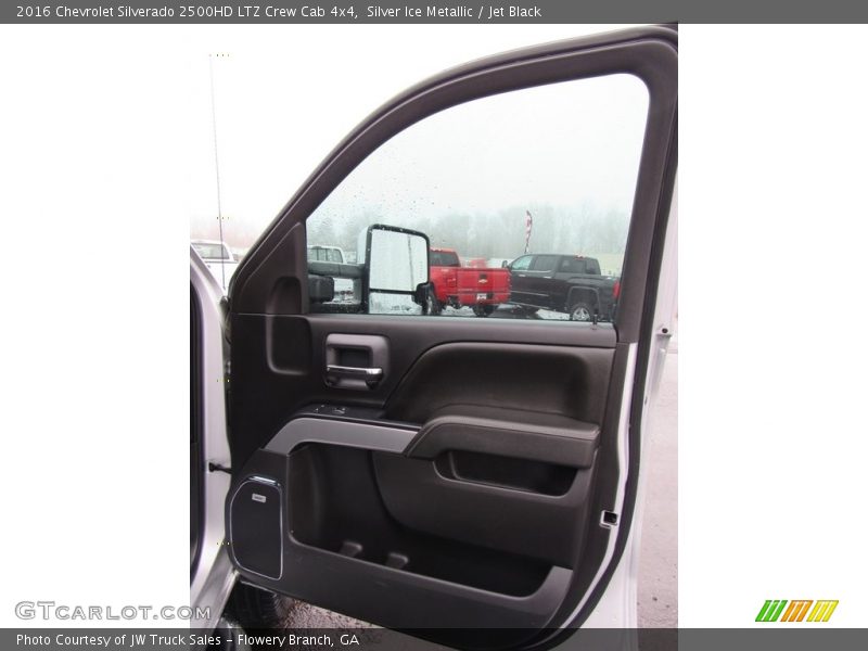 Door Panel of 2016 Silverado 2500HD LTZ Crew Cab 4x4