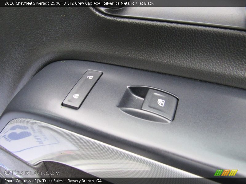 Door Panel of 2016 Silverado 2500HD LTZ Crew Cab 4x4