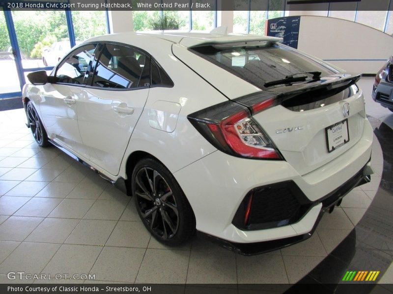 White Orchid Pearl / Black 2018 Honda Civic Sport Touring Hatchback