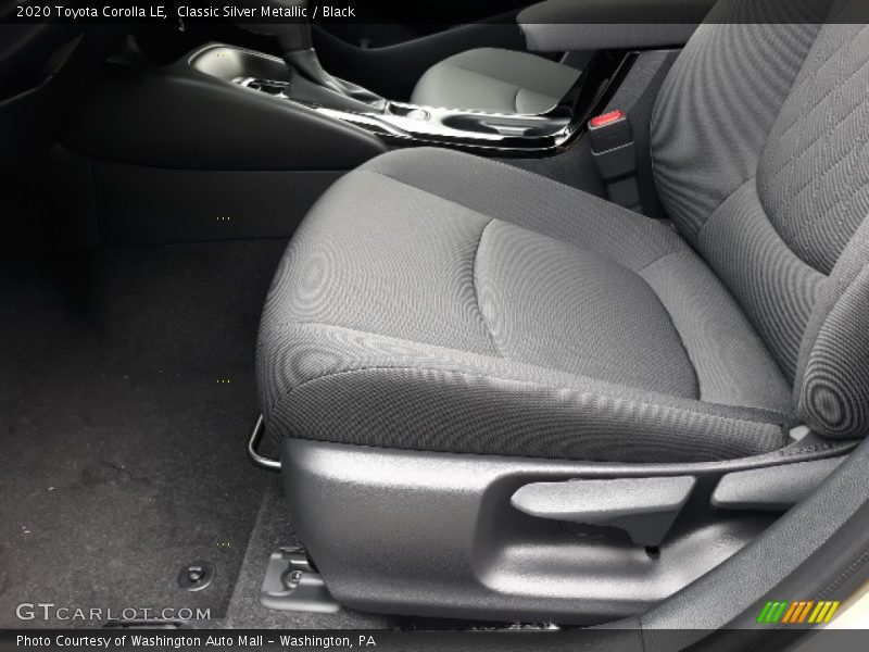 Classic Silver Metallic / Black 2020 Toyota Corolla LE