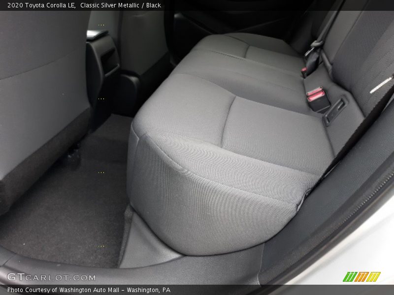Classic Silver Metallic / Black 2020 Toyota Corolla LE