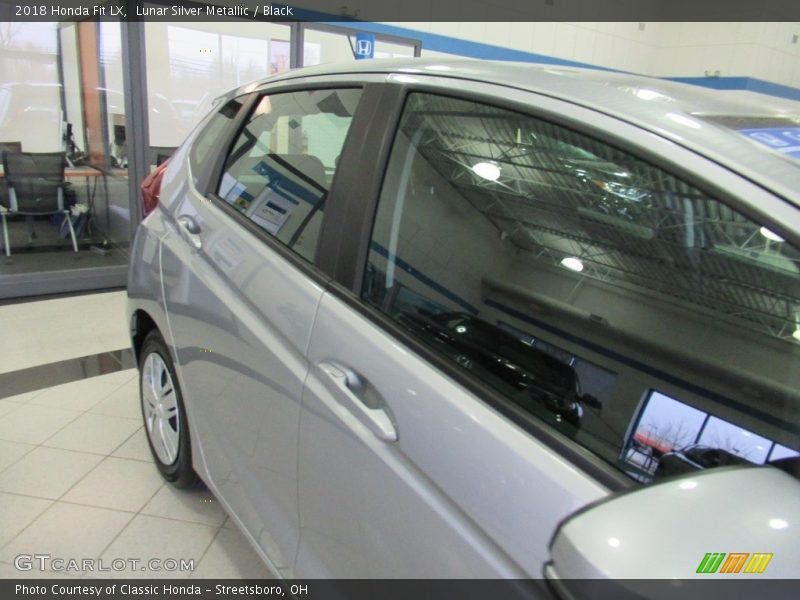 Lunar Silver Metallic / Black 2018 Honda Fit LX