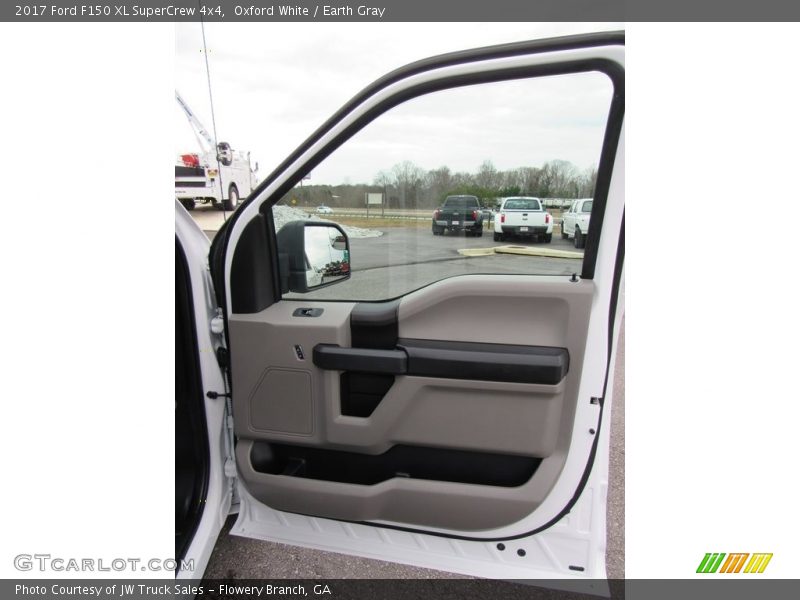 Oxford White / Earth Gray 2017 Ford F150 XL SuperCrew 4x4