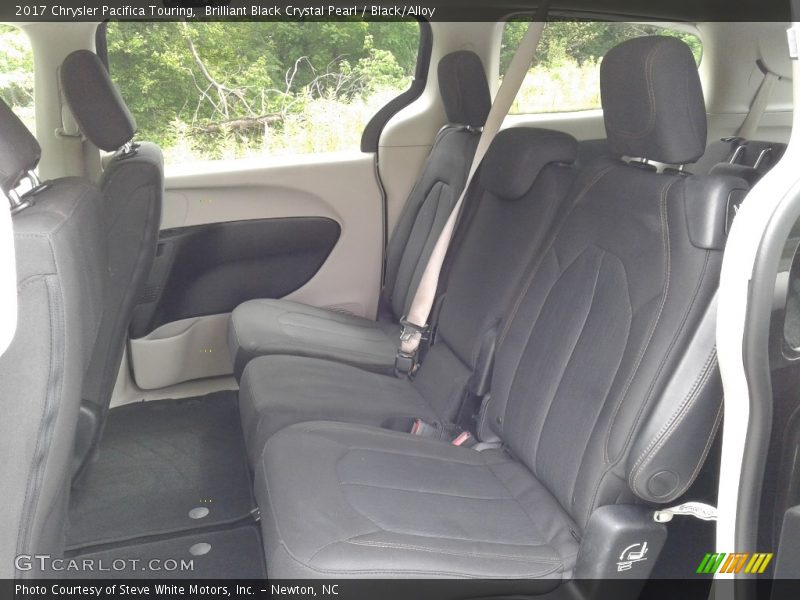 Brilliant Black Crystal Pearl / Black/Alloy 2017 Chrysler Pacifica Touring