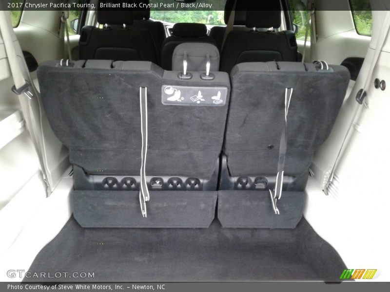 Brilliant Black Crystal Pearl / Black/Alloy 2017 Chrysler Pacifica Touring