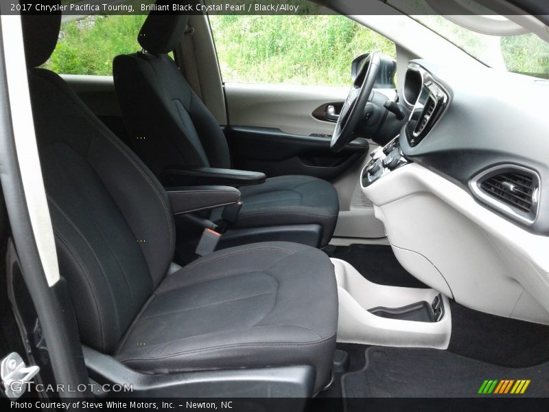 Brilliant Black Crystal Pearl / Black/Alloy 2017 Chrysler Pacifica Touring