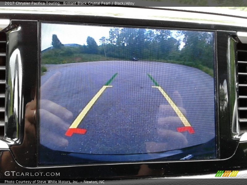 Brilliant Black Crystal Pearl / Black/Alloy 2017 Chrysler Pacifica Touring