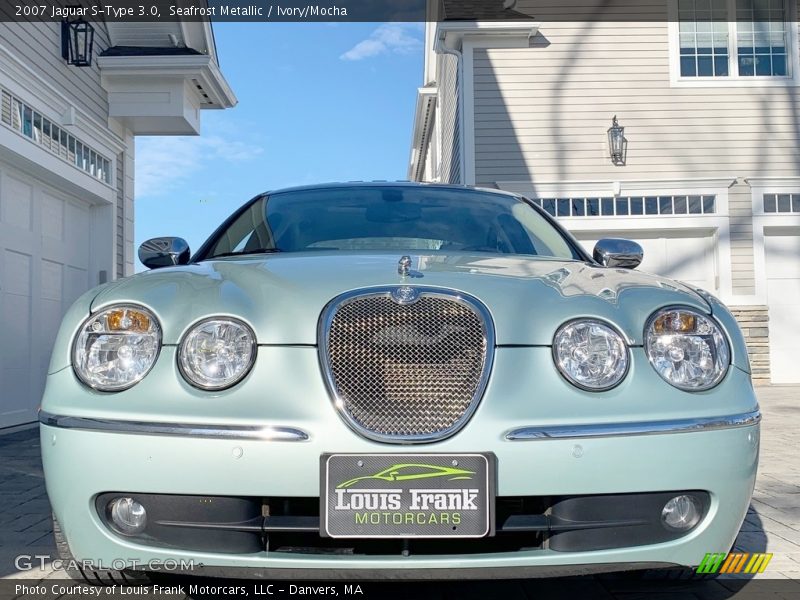 Seafrost Metallic / Ivory/Mocha 2007 Jaguar S-Type 3.0