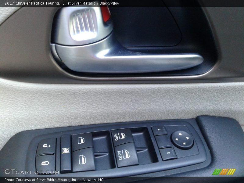 Billet Silver Metallic / Black/Alloy 2017 Chrysler Pacifica Touring