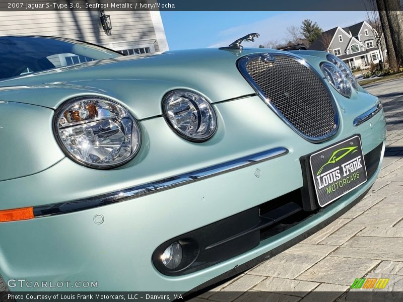 Seafrost Metallic / Ivory/Mocha 2007 Jaguar S-Type 3.0