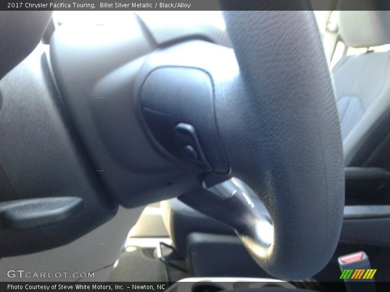 Billet Silver Metallic / Black/Alloy 2017 Chrysler Pacifica Touring
