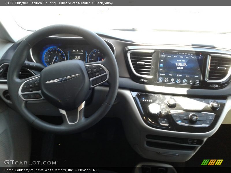 Billet Silver Metallic / Black/Alloy 2017 Chrysler Pacifica Touring