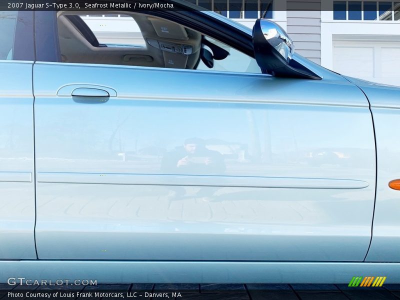 Seafrost Metallic / Ivory/Mocha 2007 Jaguar S-Type 3.0