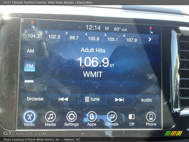 Billet Silver Metallic / Black/Alloy 2017 Chrysler Pacifica Touring