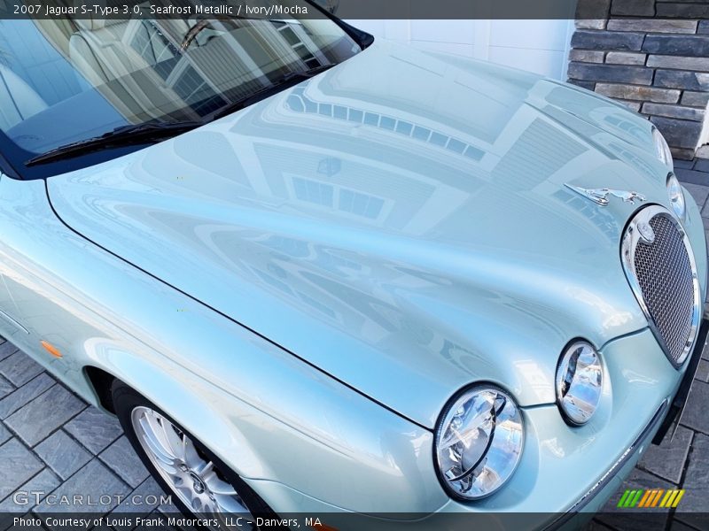 Seafrost Metallic / Ivory/Mocha 2007 Jaguar S-Type 3.0