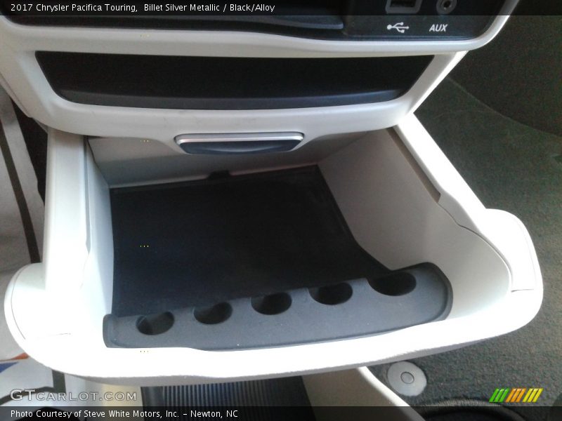 Billet Silver Metallic / Black/Alloy 2017 Chrysler Pacifica Touring