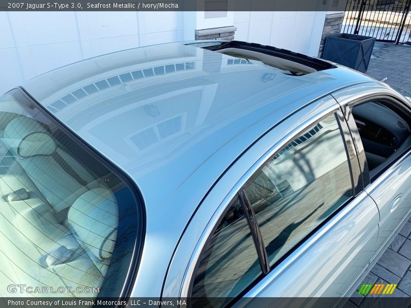 Seafrost Metallic / Ivory/Mocha 2007 Jaguar S-Type 3.0